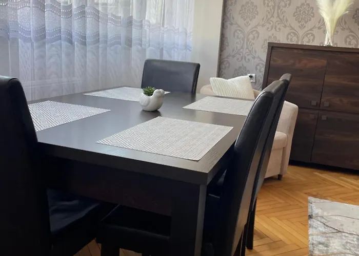 Appartamento Cozy W Centrum Gliwic *